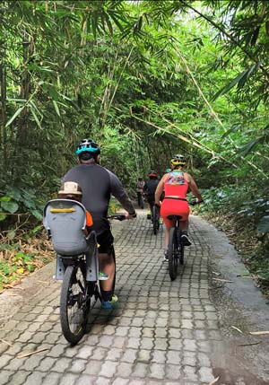 rachel - ultimate+ bike tour