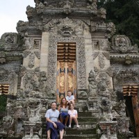 kehen temple family photo